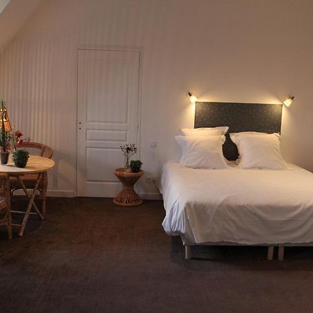 Eclosion Chateau Hotel & Restaurant Saint-Paul-en-Jarez Bagian luar foto
