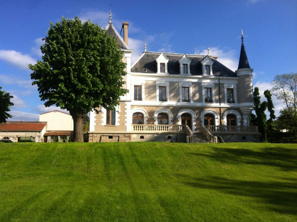 Eclosion Chateau Hotel & Restaurant Saint-Paul-en-Jarez Bagian luar foto