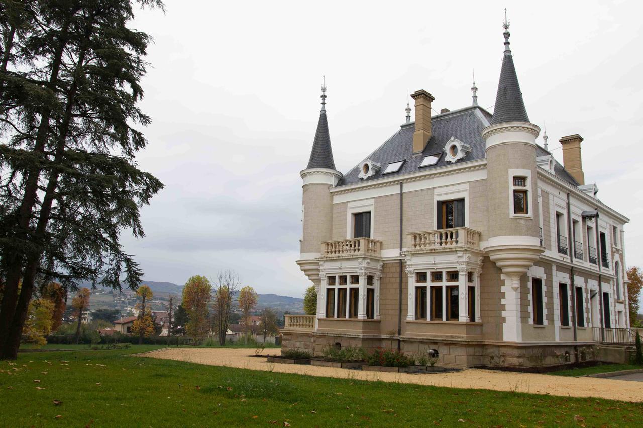 Eclosion Chateau Hotel & Restaurant Saint-Paul-en-Jarez Bagian luar foto