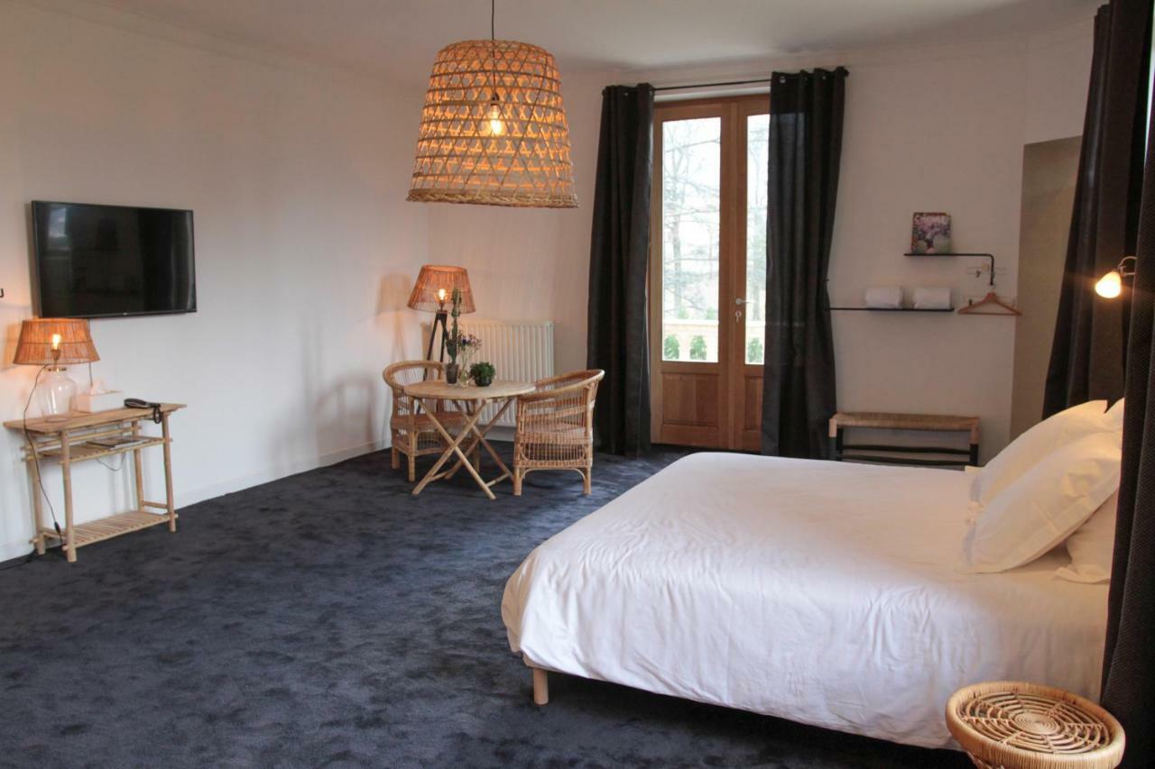 Eclosion Chateau Hotel & Restaurant Saint-Paul-en-Jarez Bagian luar foto